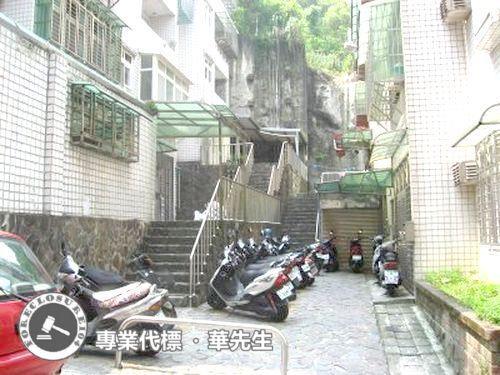 新北三峽華廈法拍-2