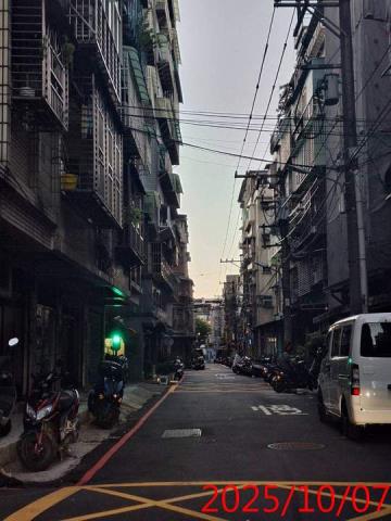 新北板橋拍賣華廈-3