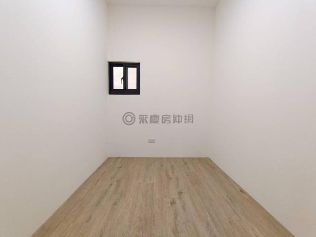 新興區透天-6