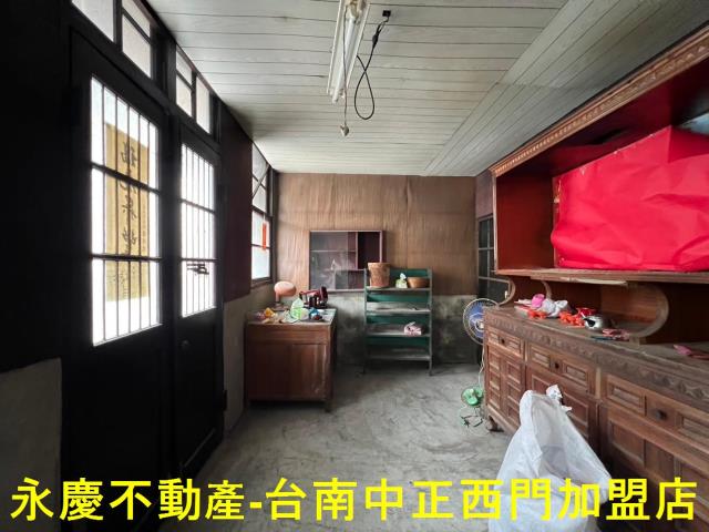 東區透天-8