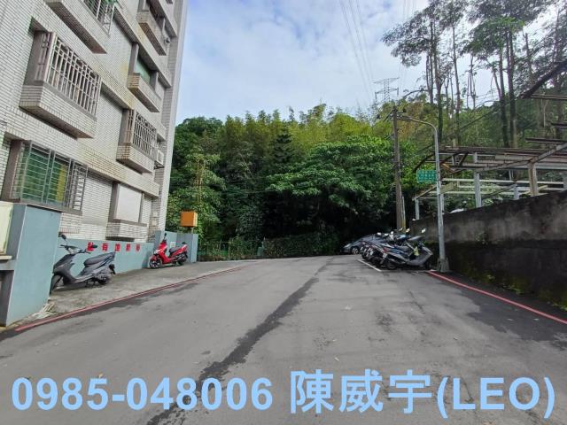 台北信義區拍賣大樓-7