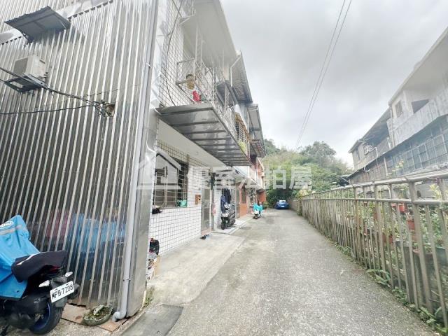基隆法拍透天-8