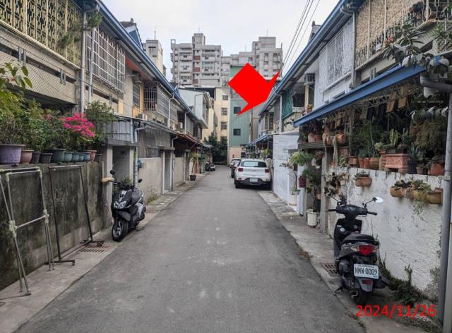 潭子法拍透天-4