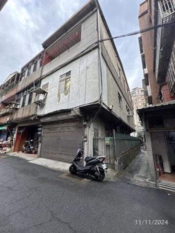 台北北投透天法拍-1