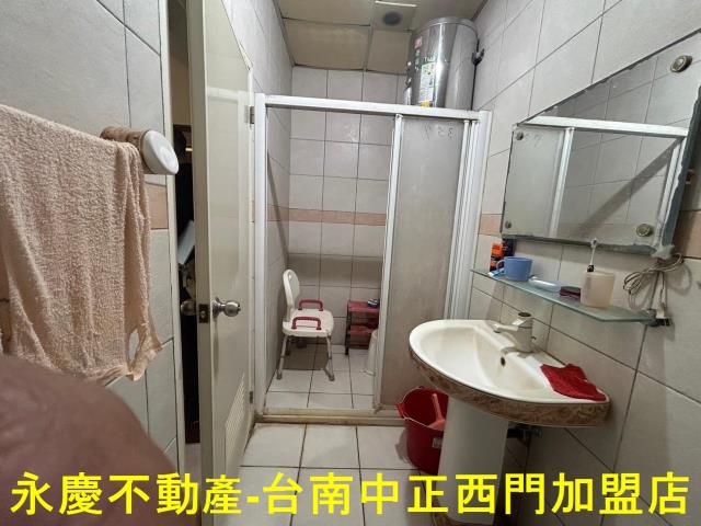 東區透天-8