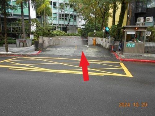 台北信義區大樓法拍-5