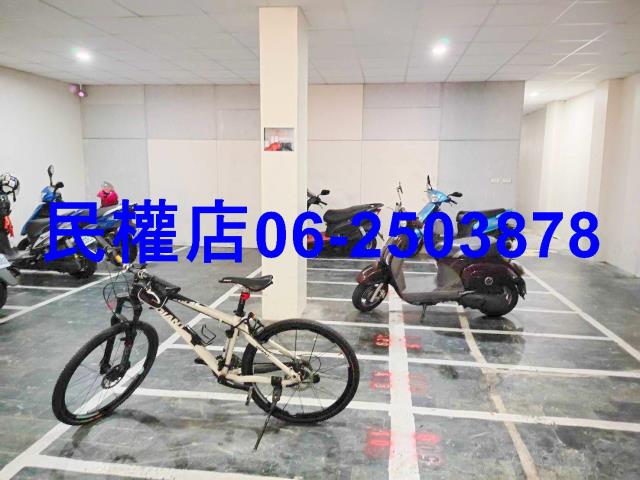 台南東區店面-12