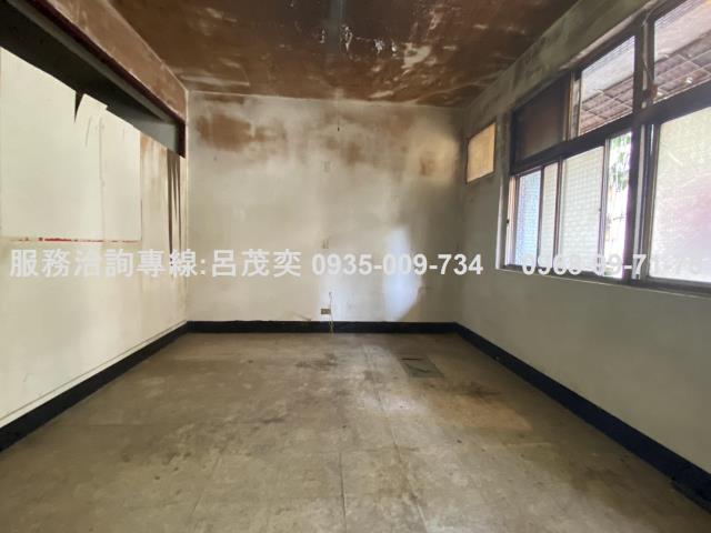 青潭國小靜巷一樓碧潭風景區新店捷運站低總價新店總站可停車大崎