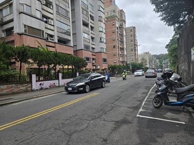 台北內湖法拍大樓-3