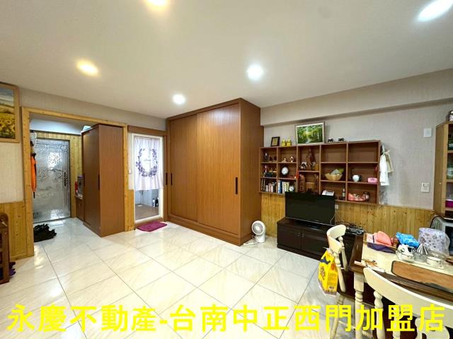 中西區套房-5