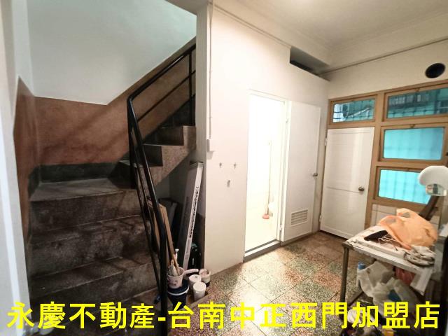 中西區透天-7
