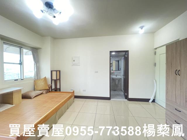 岡山買房屋岡山高醫秀泰樂購岡山買套房岡山火車站捷運套房