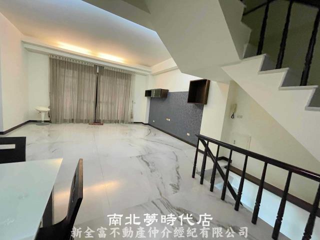 中西區透天-1