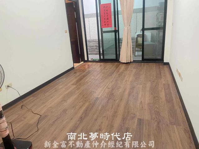 中西區透天-7