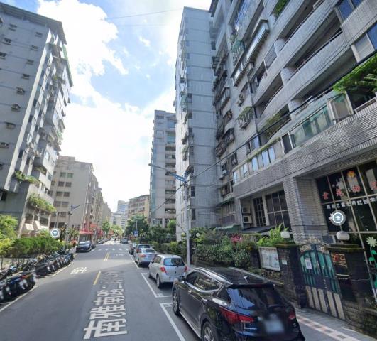 板橋華廈法拍-2