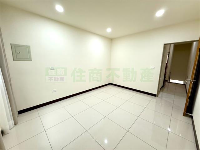 前鎮透天-8