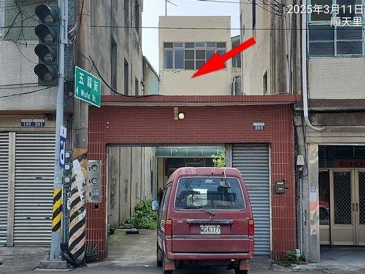 台中大甲法拍透天-2