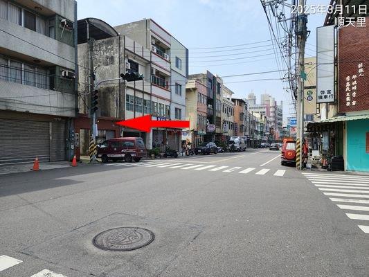 台中大甲法拍透天-3