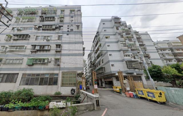 台中潭子法拍別墅-0