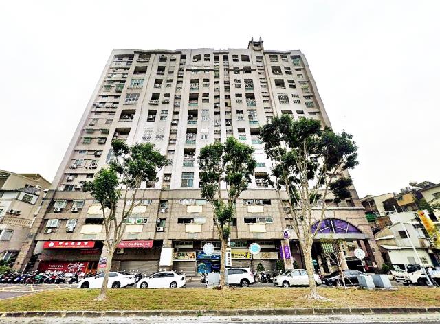嘉義西區大樓法拍-1