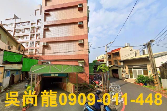 台南歸仁拍賣華廈-4