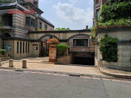 台北法拍華廈-1