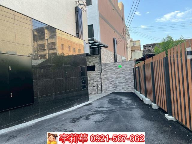 大里店面-3