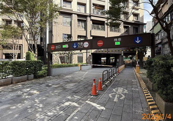 新北土城法拍大樓-8