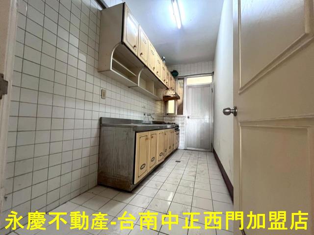 台南東區公寓-9