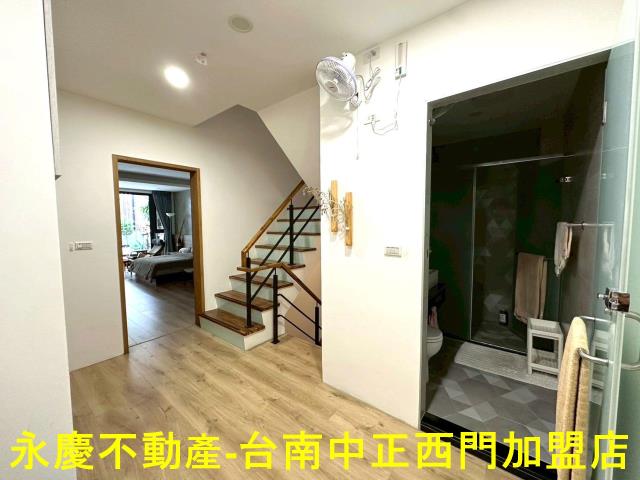 台南東區透天-13