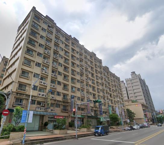 桃園龜山華廈法拍-1