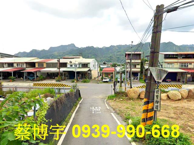 國姓法拍屋中正路透天