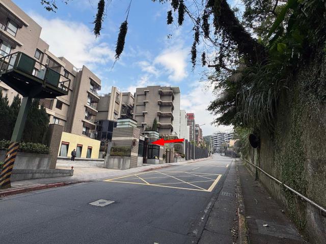 士林法拍透天-1