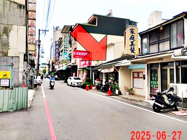 嘉義西區透天法拍-1