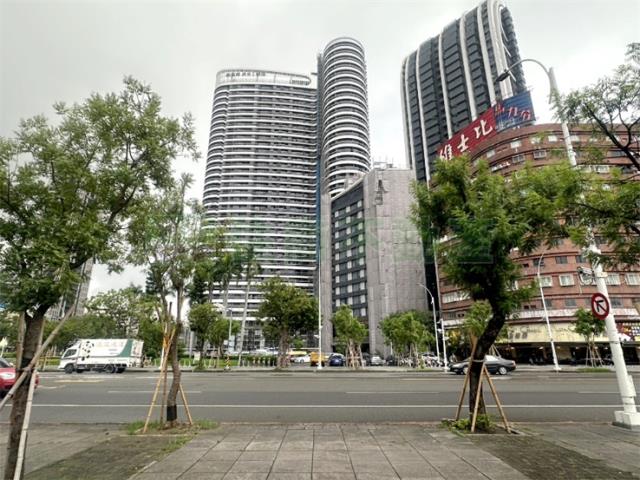 高雄新興區大樓-0