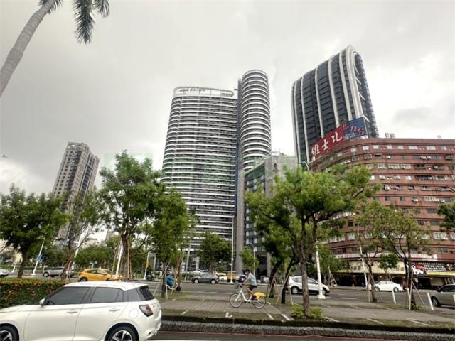 高雄新興區大樓-2