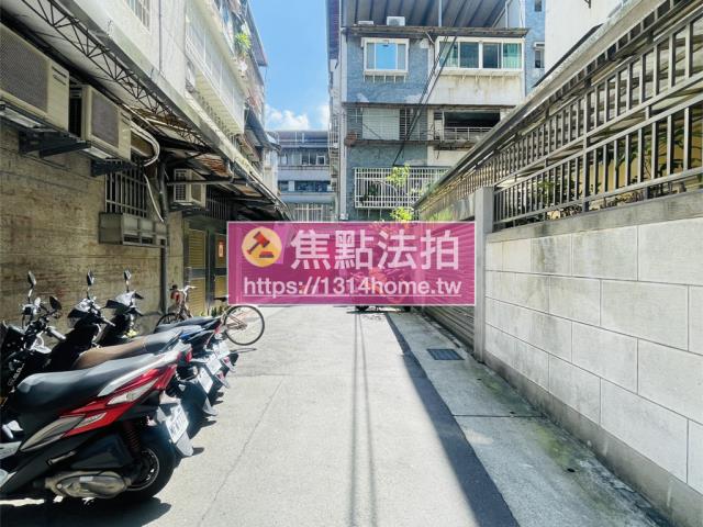 台北文山區公寓法拍-11