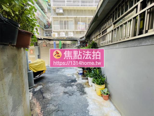 台北文山區公寓法拍-8