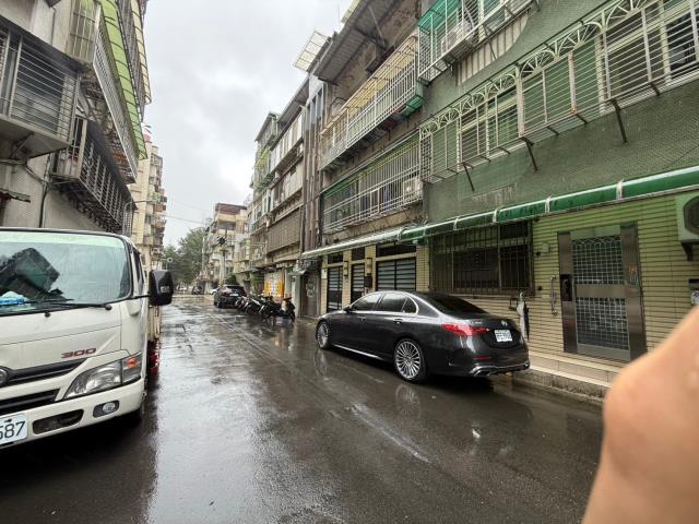 台北信義區拍賣公寓-5