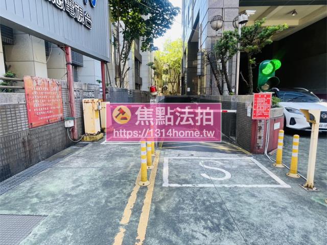 中和法拍店面-6