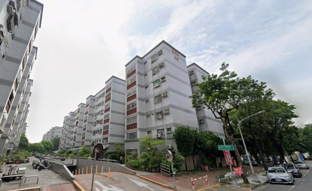 高雄鳳山大樓法拍-3