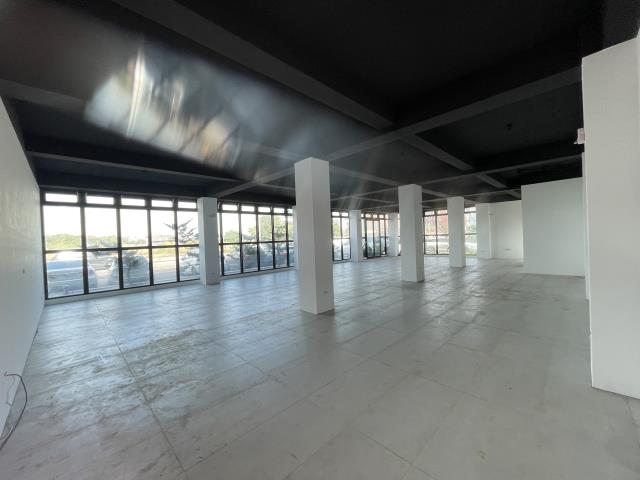 桃園店面蘆竹店面大竹交流道20米路邊角窗店面