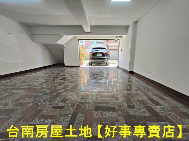 一樓車庫
