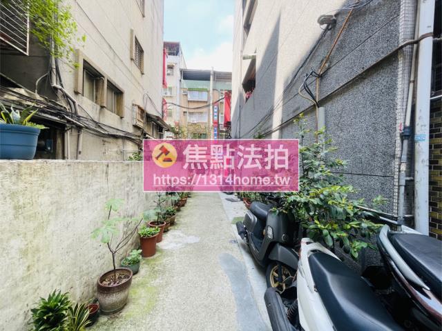 新北中和拍賣公寓-7