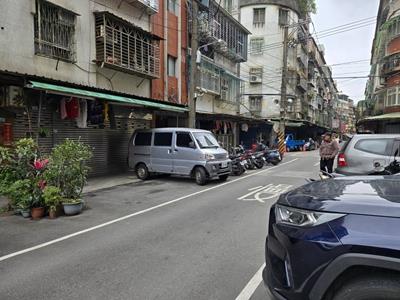 新北新莊拍賣公寓-3