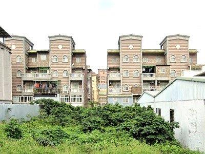 新北八里法拍透天-5