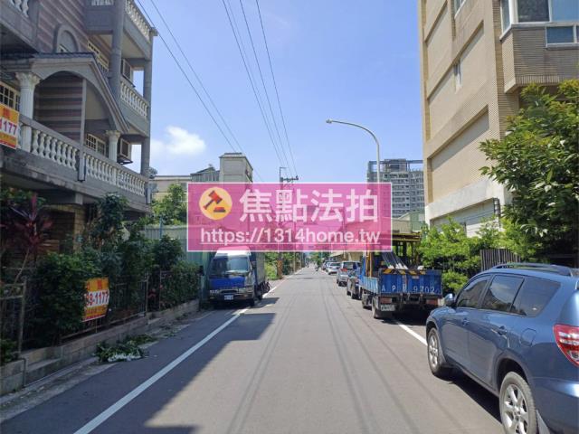八里法拍透天-6