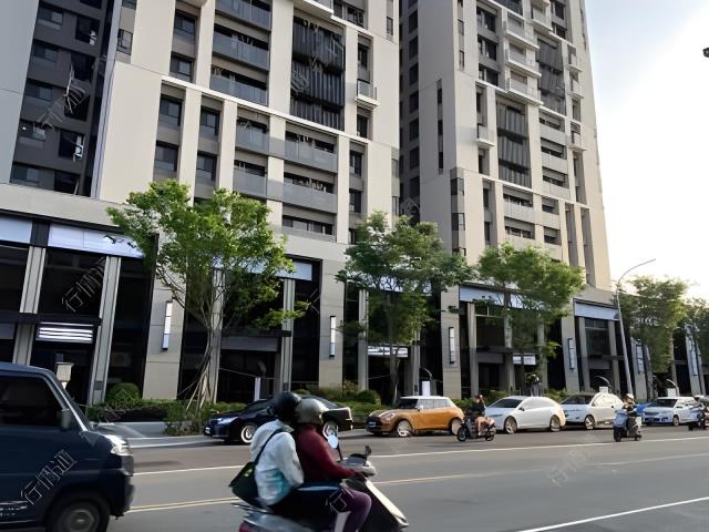 東區大樓法拍-1