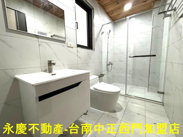 新營透天-8