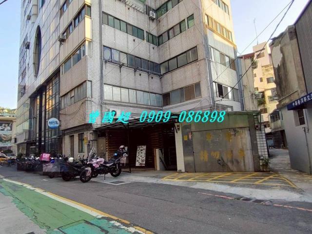 中區法拍大樓-4